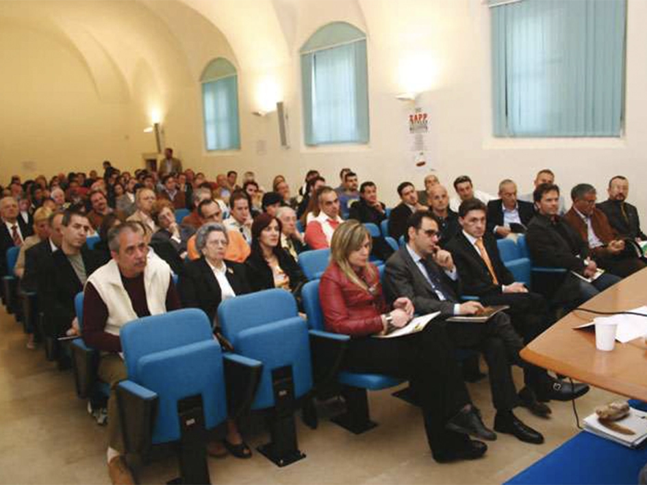 Fabbrica San Domenico / presentazione alla città del prodotto di comunicazione&marketing territoriale Zapp Impresa